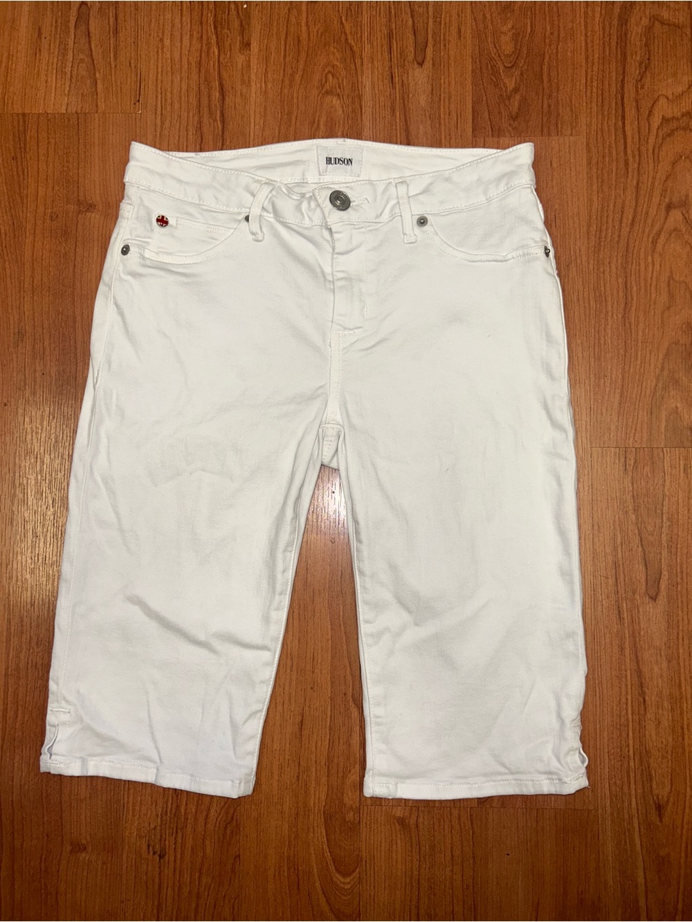 Hudson Viceroy Knee Length Shorts Women's size 28